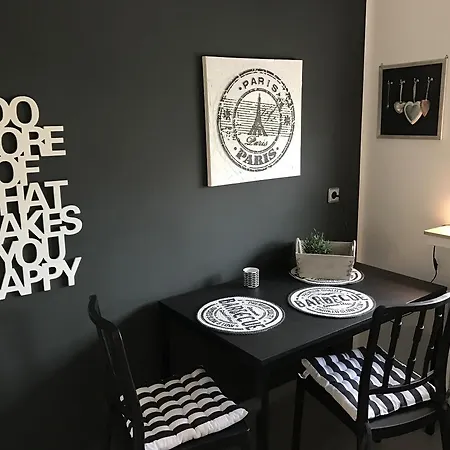 Le Flair Muelheim Apartment